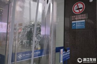 杭州最严 控烟令 落地 室内公共场所真的全面禁烟了吗